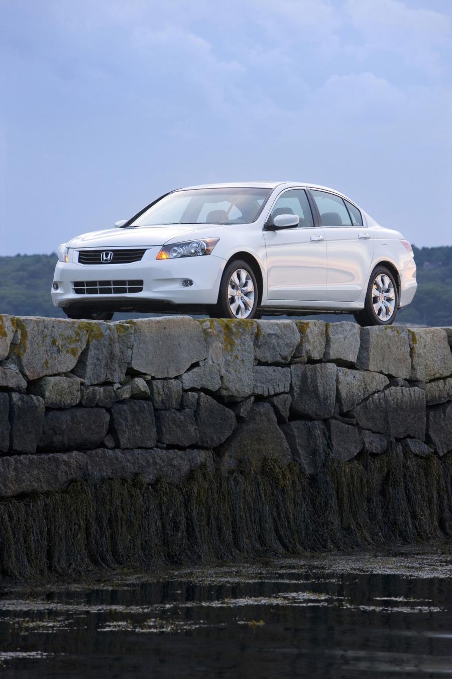  Honda Accord 2008 года  (US) (фото 22 из 47)